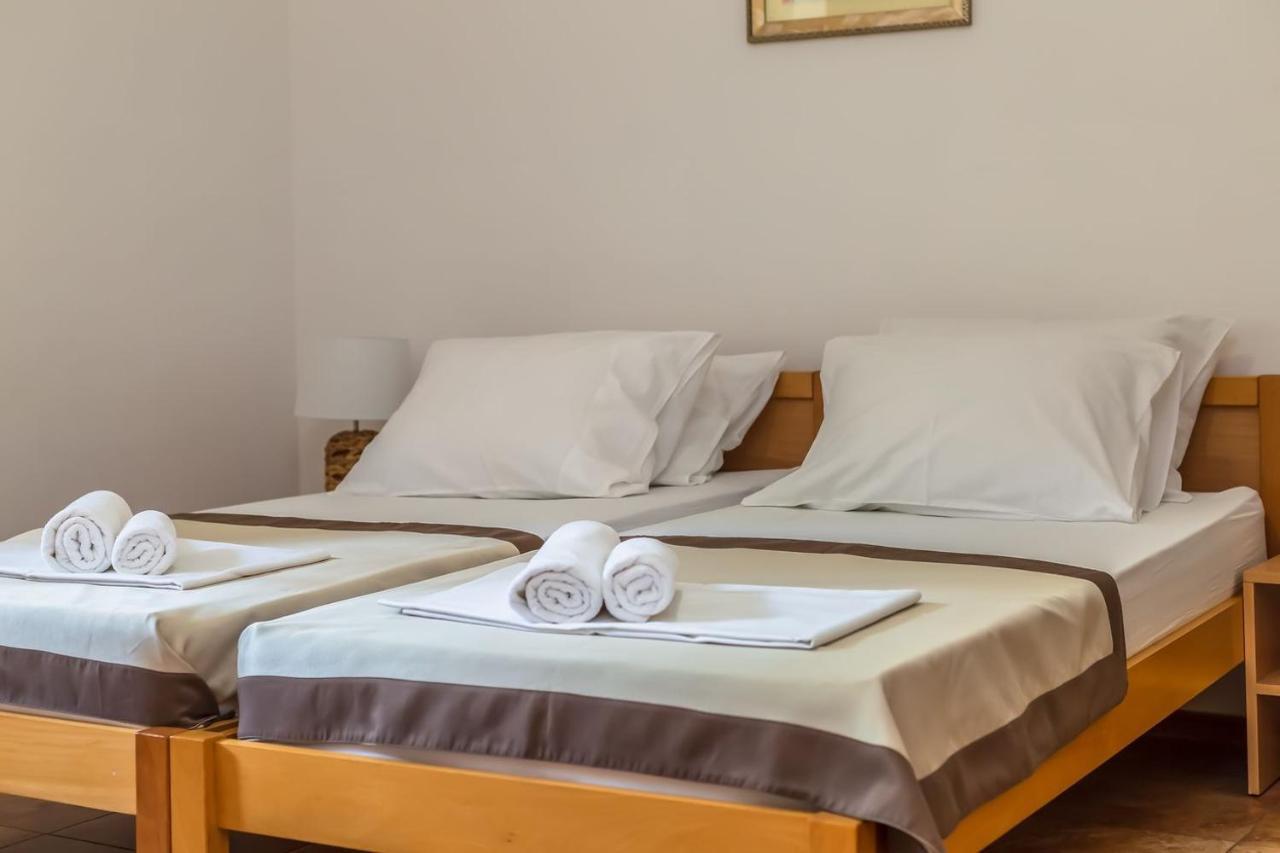 Motel Ljetni Raj Baška Voda Exterior foto